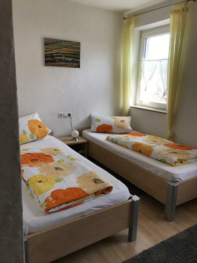 Ferienwohnung Ferien- und Winzerhof Ute Braun Nordheim am Main Exterior foto