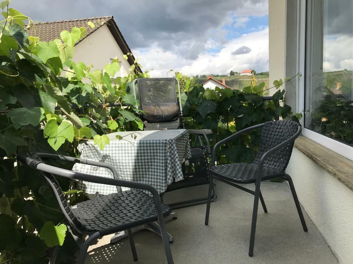 Ferienwohnung Ferien- und Winzerhof Ute Braun Nordheim am Main Exterior foto